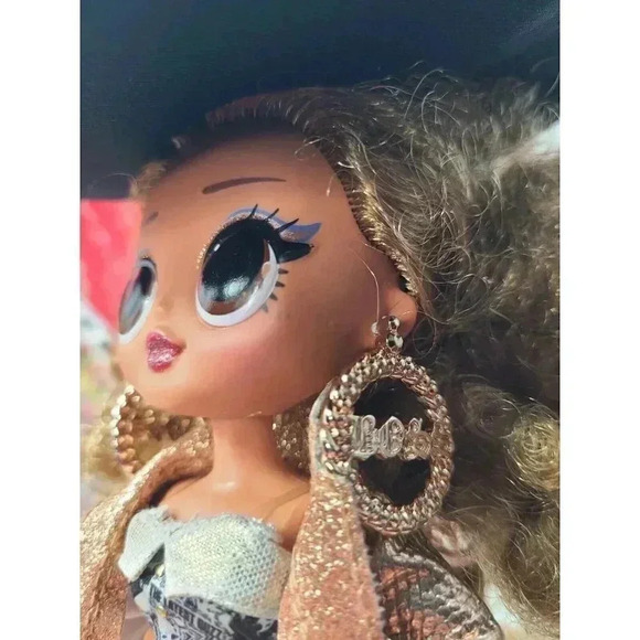 LOL Surprise OMG doll Lot Plus Accessories - Picture 5 of 13